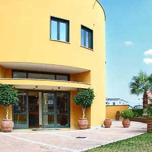 City Hotel 3* קאסוריה